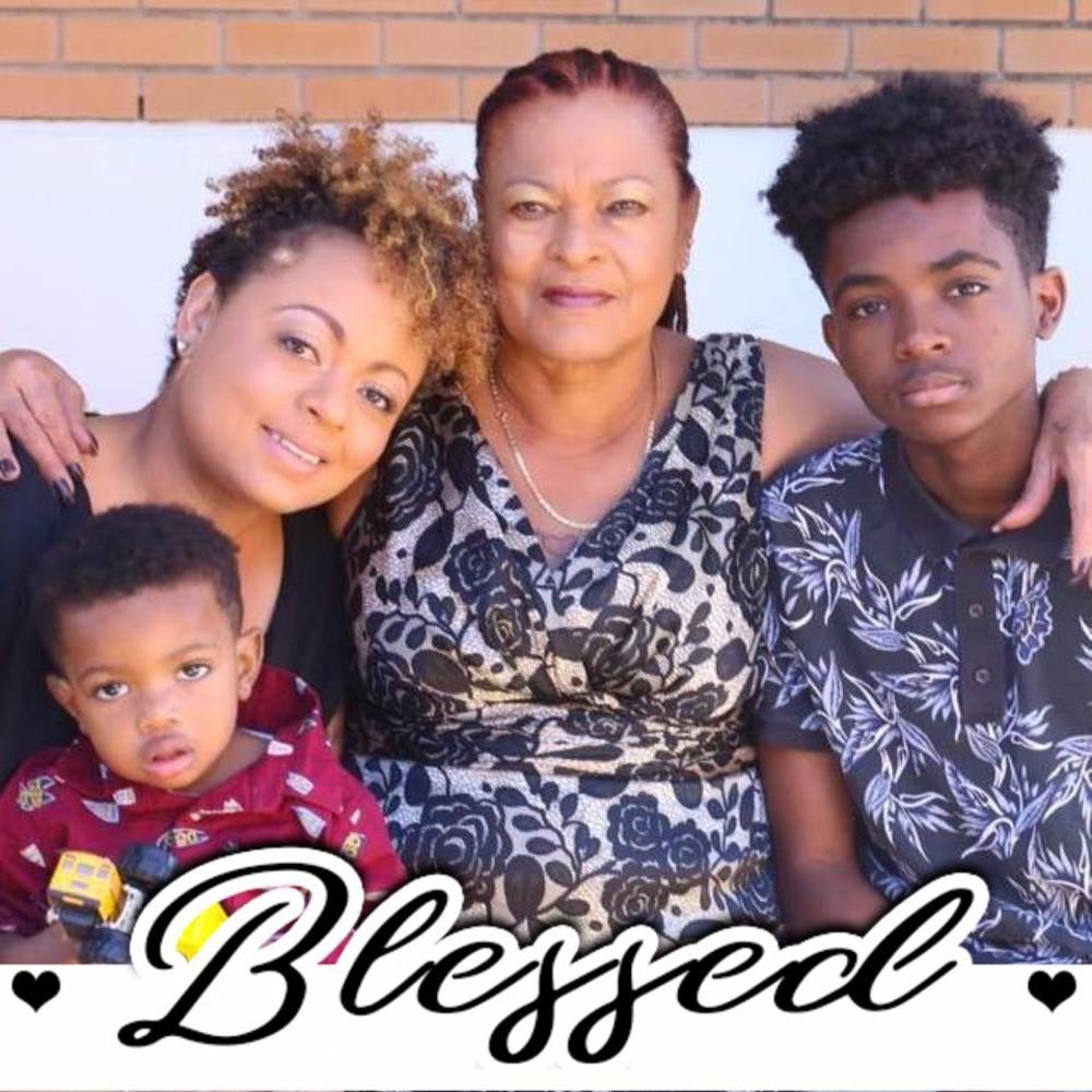 Meet your Posher, Anika